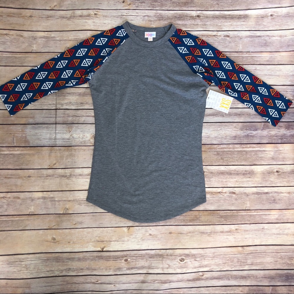 LULAROE || UNISEX RANDY TOP - Picture 2 of 6